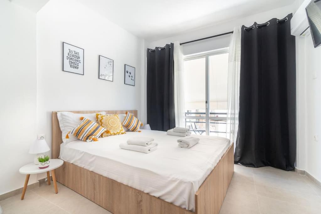 New Studio In The Heart Of City Center Iraklion Buitenkant foto