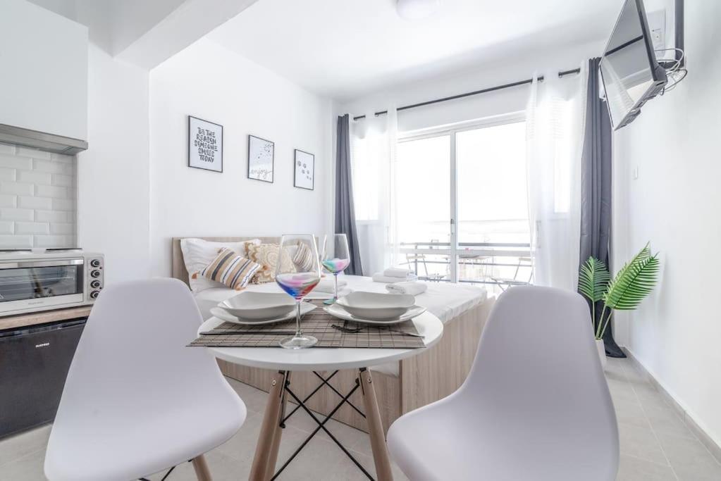 New Studio In The Heart Of City Center Iraklion Buitenkant foto