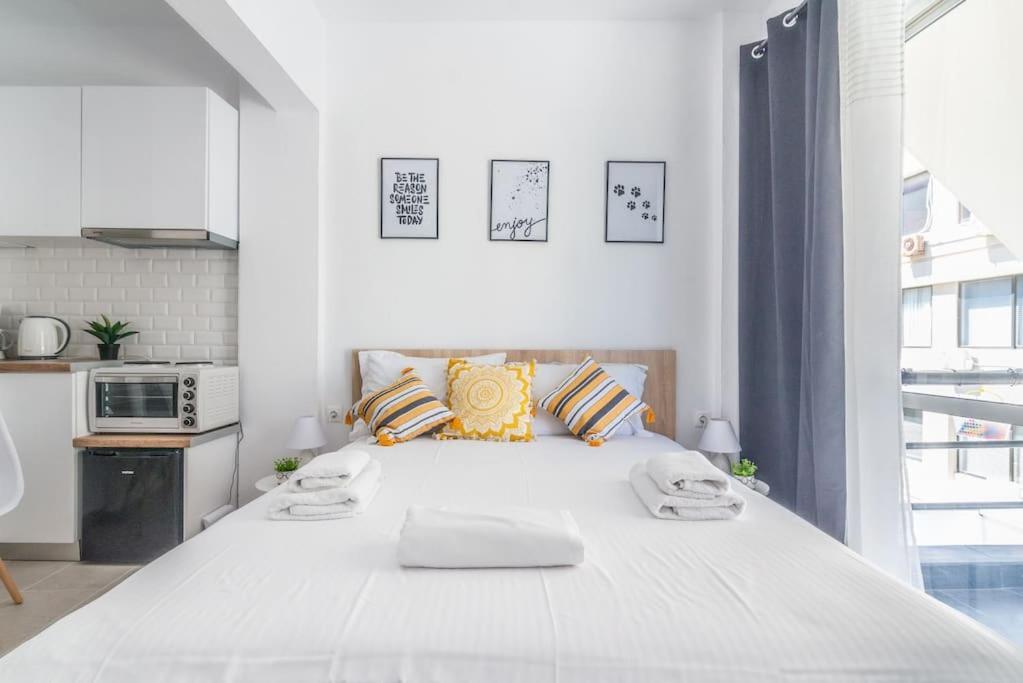New Studio In The Heart Of City Center Iraklion Buitenkant foto
